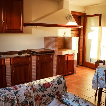 Hotel apartamentowy Madonna Del Poggio Cav - 3*