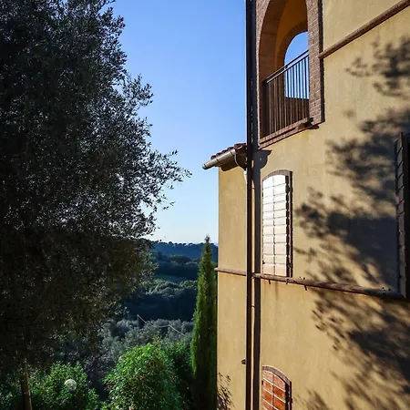 Hotel apartamentowy Madonna Del Poggio Cav - Scarlino