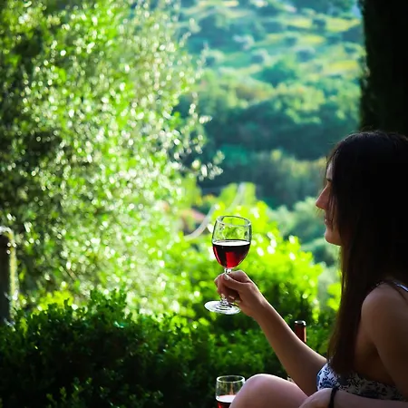 Madonna Del Poggio Cav - Hotel apartamentowy