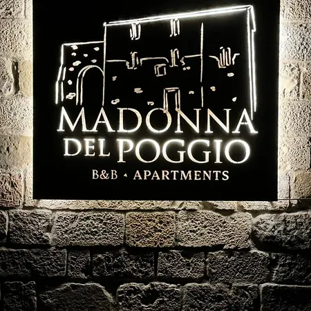 Madonna Del Poggio Cav מלון דירות