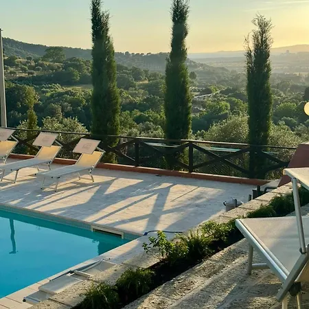 Madonna Del Poggio Cav - Hotel apartamentowy