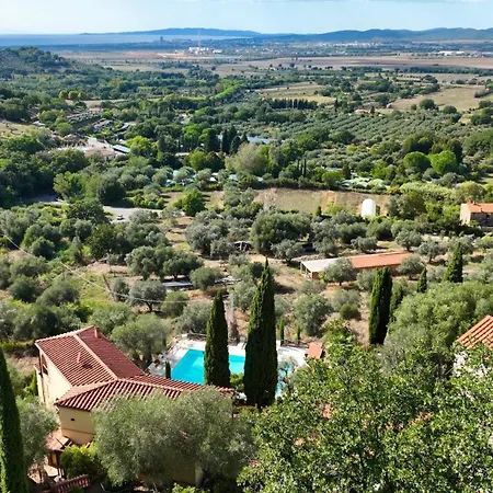 Ξενοδοχείο με διαμερίσματα Madonna Del Poggio Cav