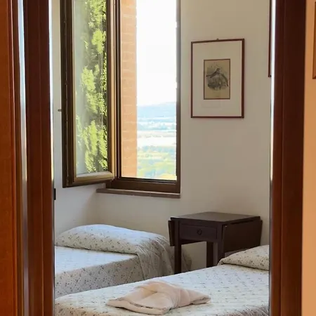 Ξενοδοχείο με διαμερίσματα Madonna Del Poggio Cav Scarlino